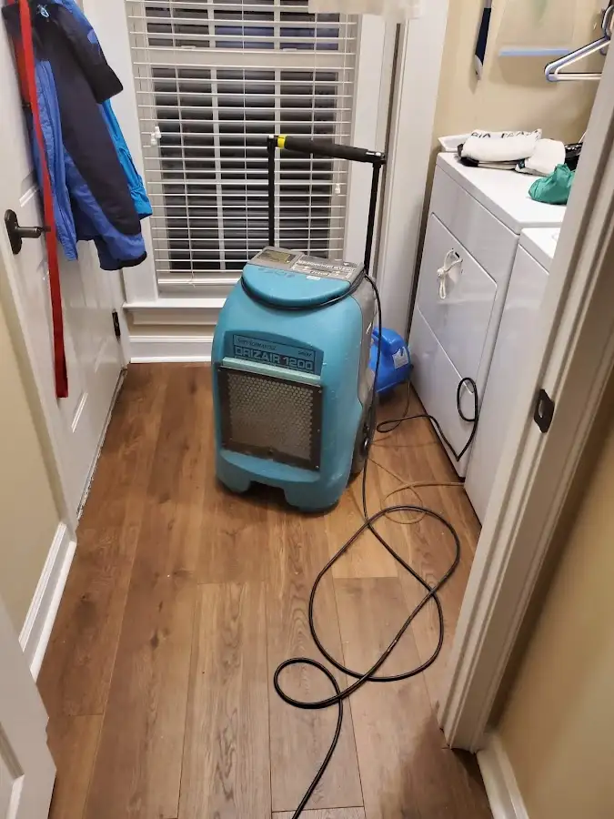 Commercial dehumidifier deployed for Flood Damage Cleanup in Primera